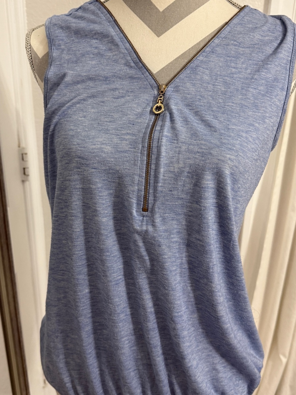 Women's Sleeveless V-Neck Muscle Tee with Front Zip — Light Blue